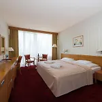 Ensana Esplanade Szálloda 4*