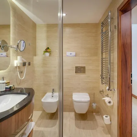 Отель Ensana Esplanade