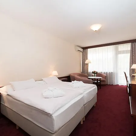 Ensana Esplanade Hotel Piest'any