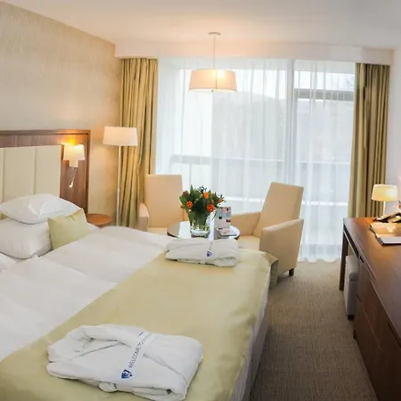 Hotel Ensana Esplanade 4*