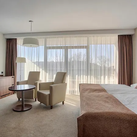 Hotel Ensana Esplanade 4*