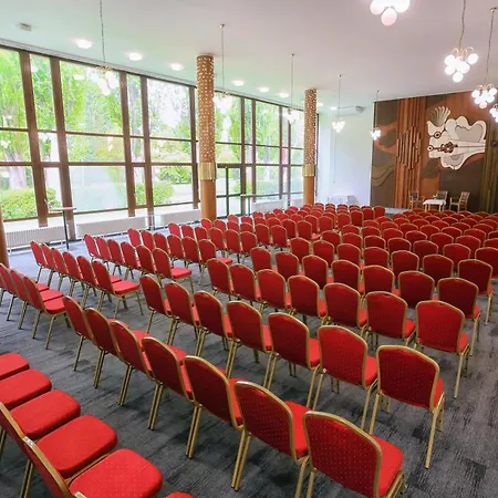 Ensana Esplanade 4*
