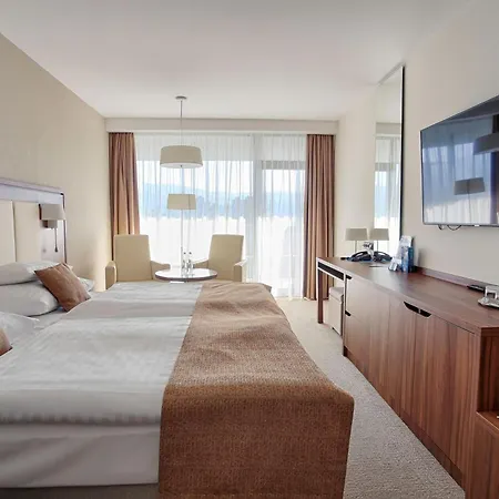 Ensana Esplanade 4*