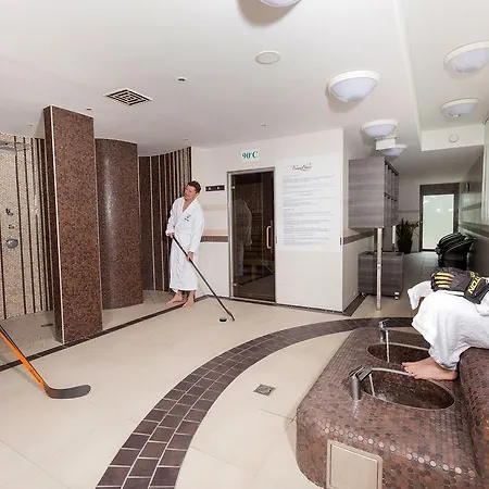 Ensana Esplanade Отель