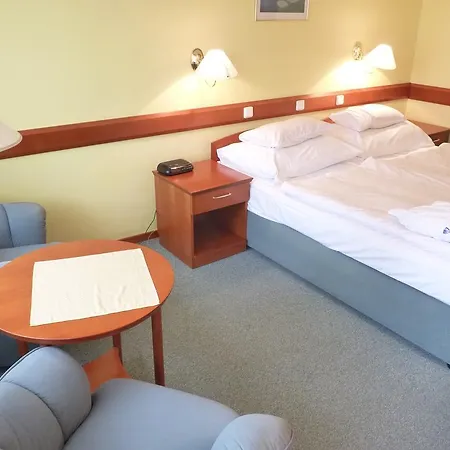 Hotel Ensana Esplanade 4*