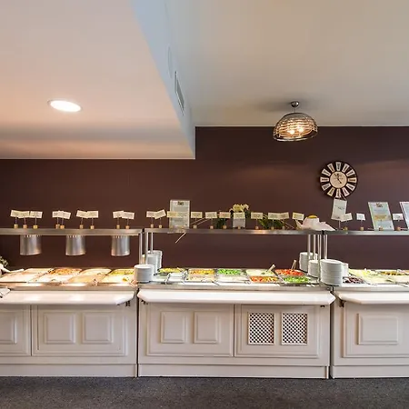 Отель Ensana Esplanade Пьештяни