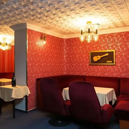 Отель Ensana Esplanade 4*