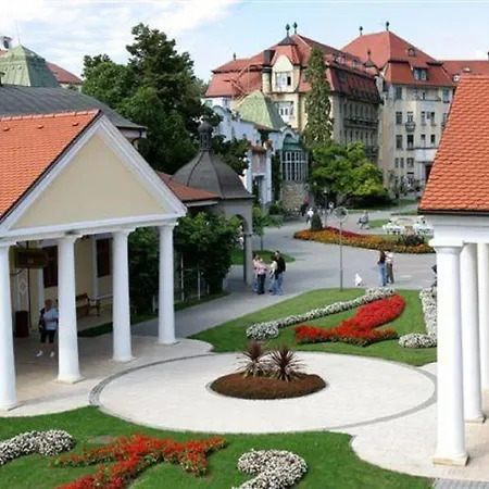 Ensana Esplanade Hotel Piest'any