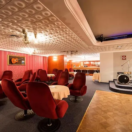 Ensana Esplanade Hotel Piest'any