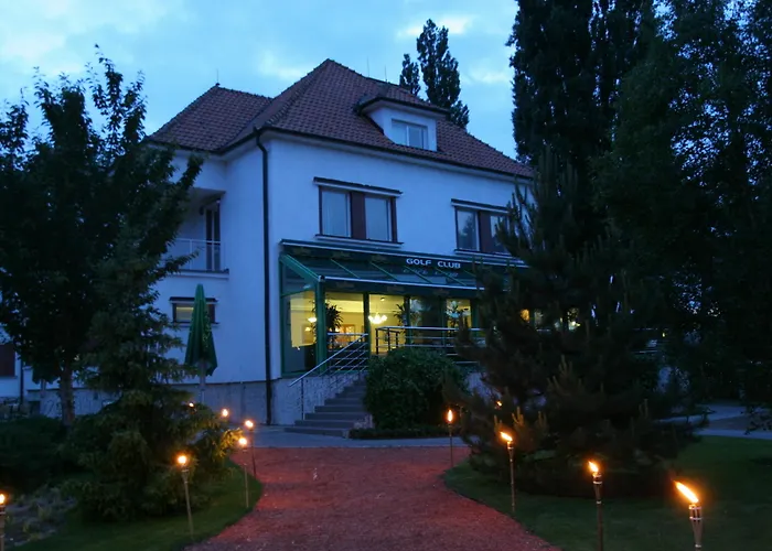 Ensana Esplanade Отель Пьештяни